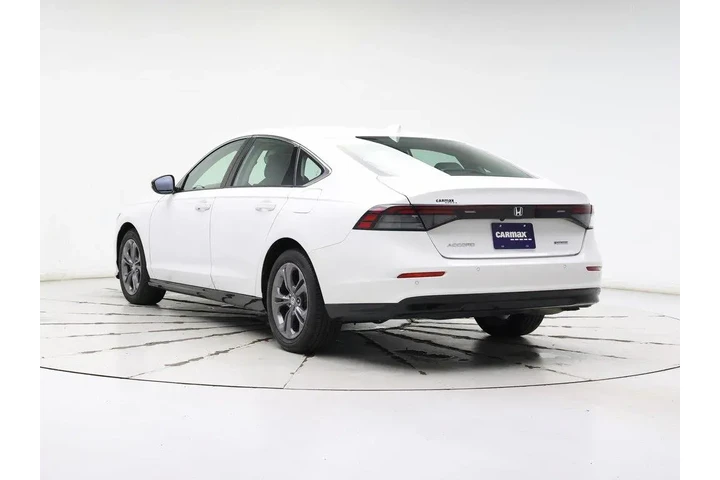 $28998 : Honda Accord Hybrid 2023 EX- image 2