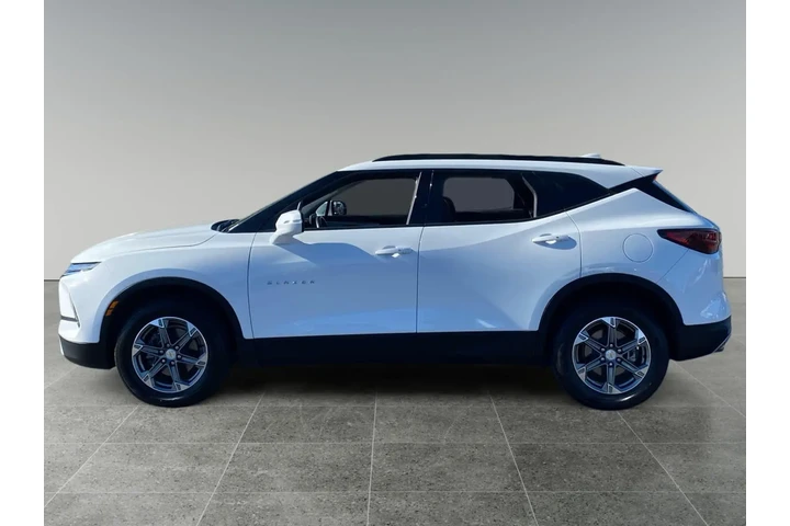 $31993 : Chevrolet Blazer 2024 LT 4dr image 2