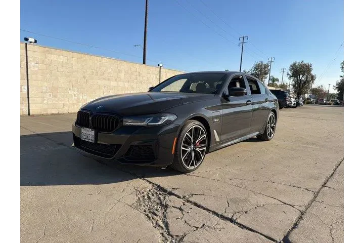 $38998 : BMW 5 Series 2023 530e 4dr S image 1