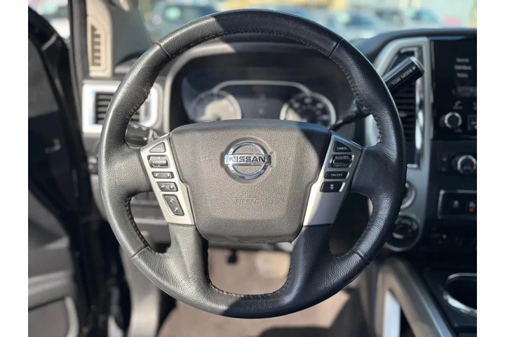 2022 Titan SV image 10