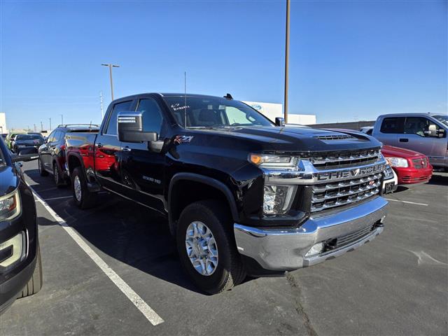 Pre-Owned 2022 Silverado 2500 image 1