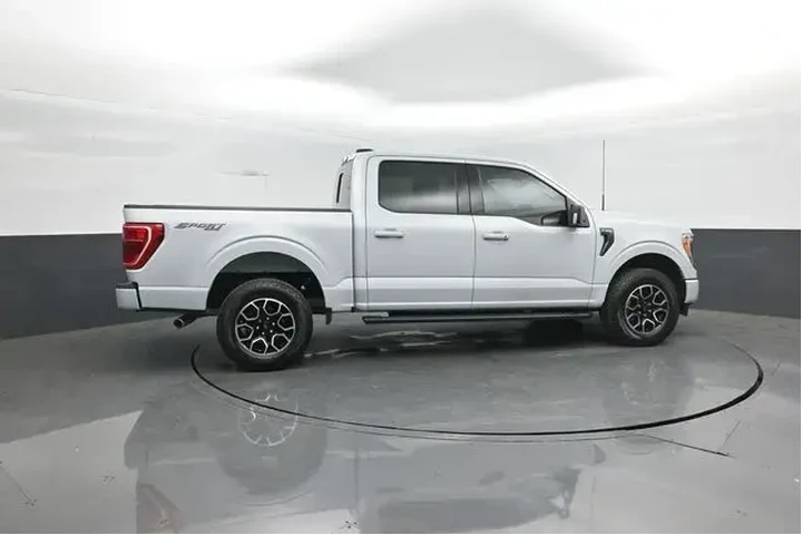 $39749 : Ford F-150 2022 4x4 XL 4dr S image 8