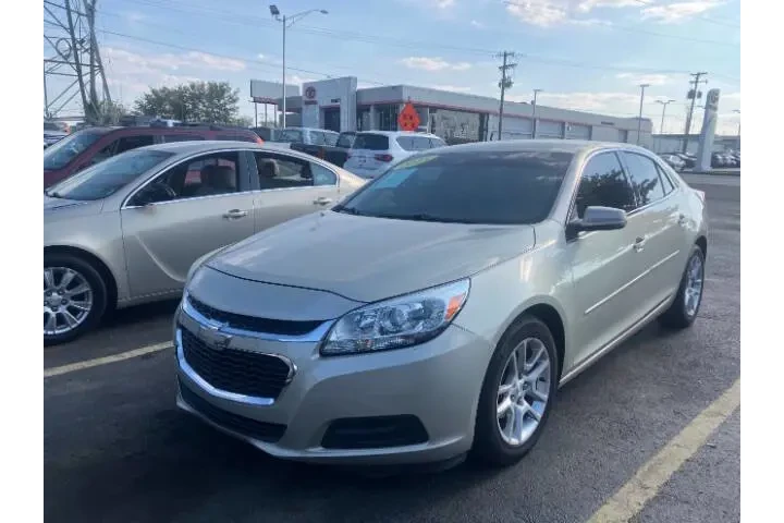 $8990 : 2015 Malibu LT image 1