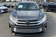 $23997 : 2017 Highlander LE Plus thumbnail