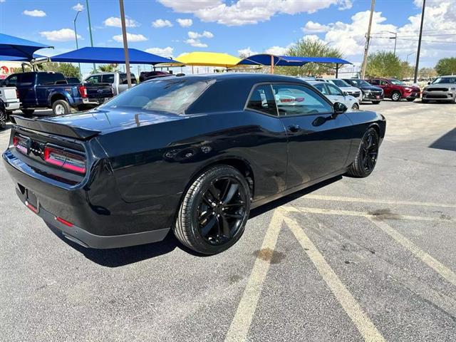 $28995 : Pre-Owned 2022 Challenger GT image 6