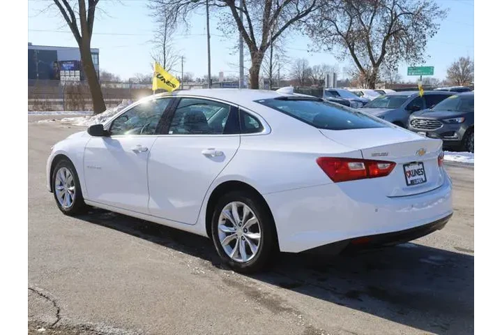 $14770 : Chevrolet Malibu 2023 LT 4dr image 7