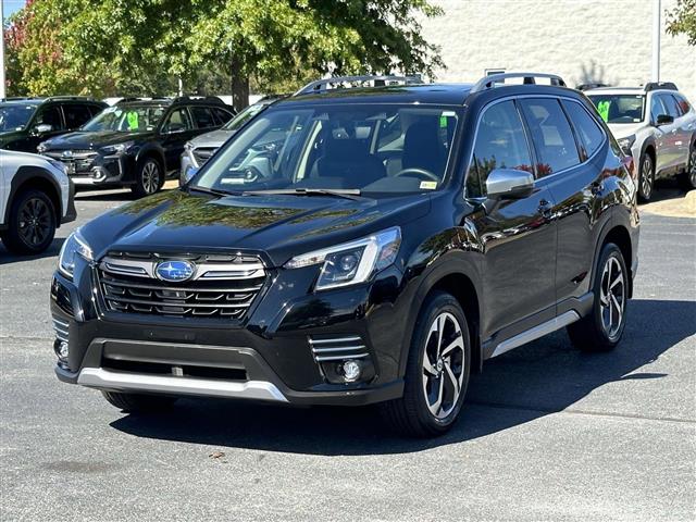 $40214 : PRE-OWNED 2024 SUBARU FORESTER image 5