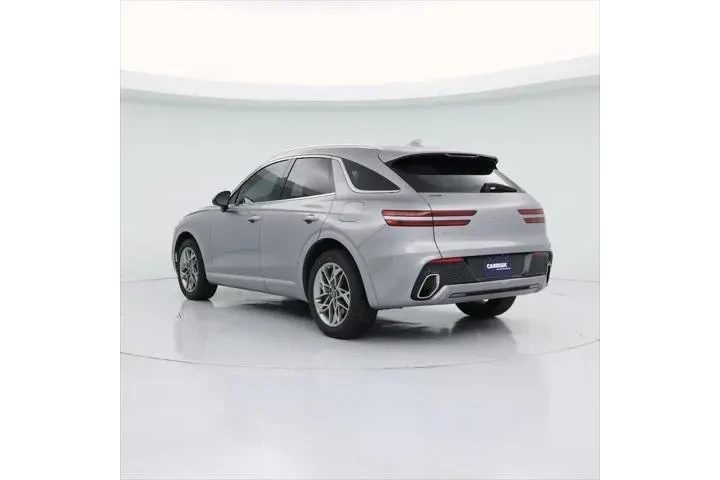 $33998 : Genesis GV70 2022 AWD 2.5T S image 2