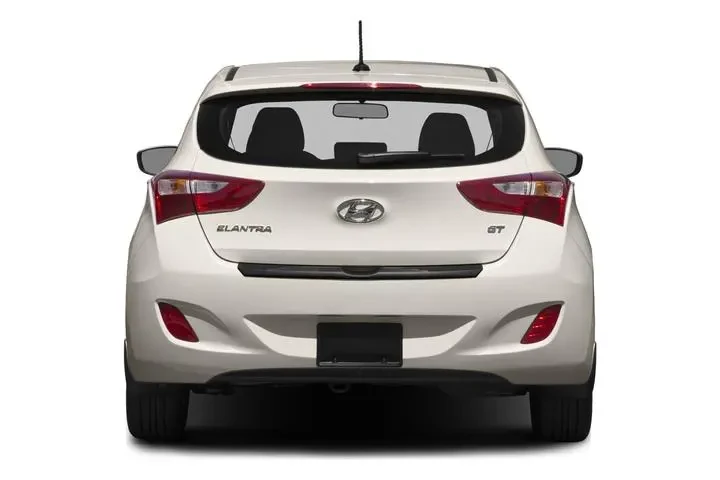 $8075 : Hyundai ELANTRA GT 2016 4dr image 5