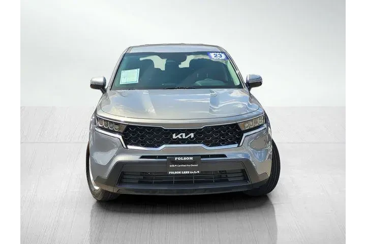 $24704 : Kia Sorento 2023 LX 4dr SUV image 2