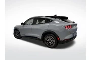 $31775 : Ford Mustang Mach-E 2024 AWD thumbnail