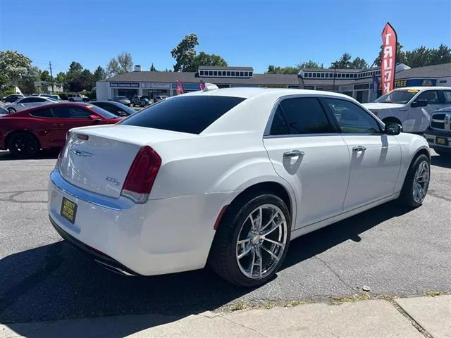 $14650 : 2017 CHRYSLER 300 image 3