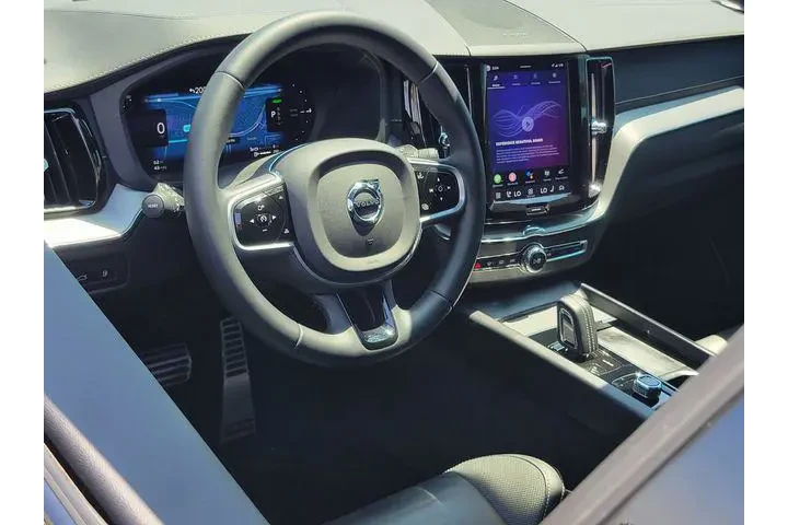$34625 : Volvo XC60 Recharge 2022 eAW image 5