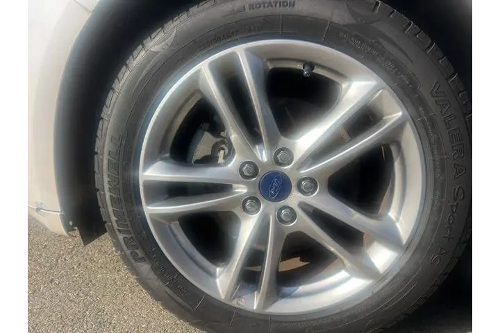 $11988 : Ford Fusion Hybrid 2016 SE 4 image 9