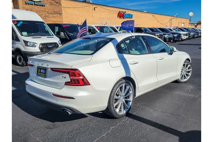 $22880 : Volvo S60 2021 T5 Momentum 4 image 8