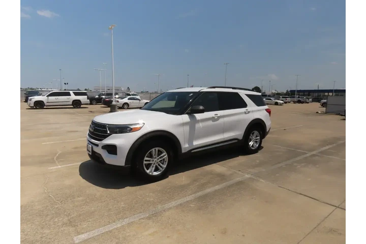 $20999 : Ford Explorer 2020 XLT 4dr S image 2