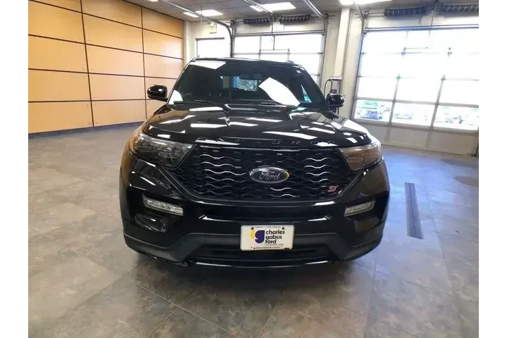 $37558 : Ford Explorer 2022 AWD ST 4d image 2