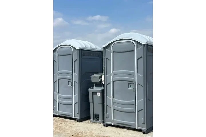 DS Portable Toilets image 2
