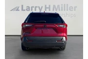 Toyota RAV4 2021 XLE 4dr SUV thumbnail