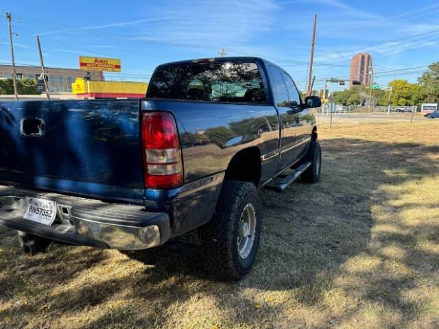 2002 Silverado 2500 image 4