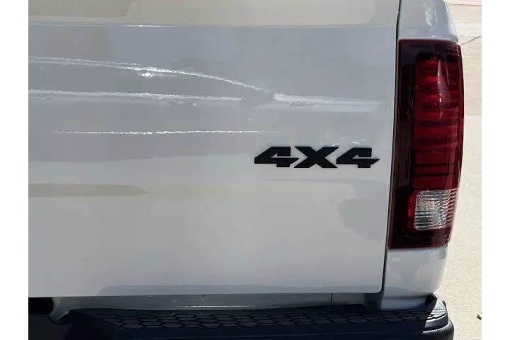 $32888 : Ram 1500 Classic 2024 4x4 SL image 9