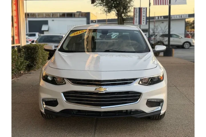$16499 : 2016 Malibu LT image 4