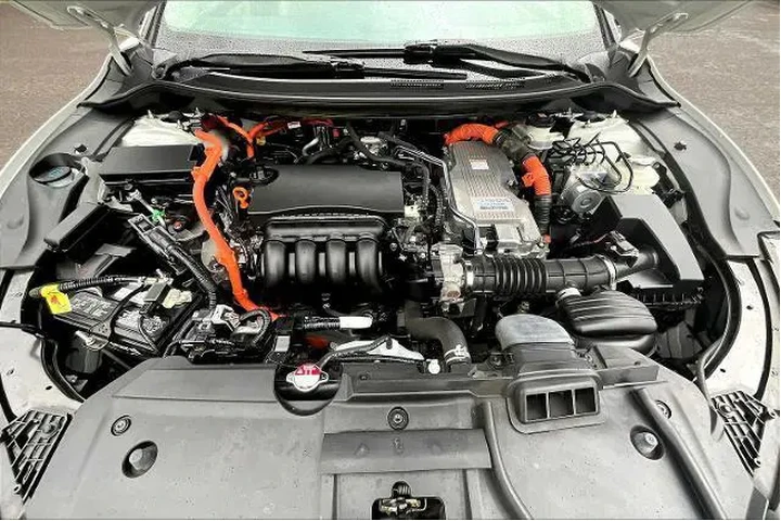 Honda Clarity Plug-In Hybrid image 9