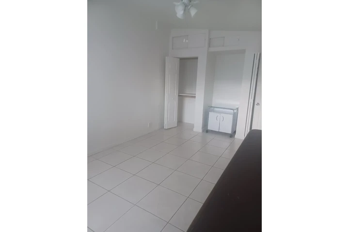 $1600 : Renta de efficiency image 7