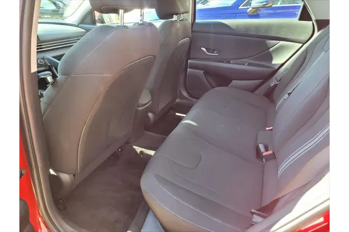 $19500 : Hyundai ELANTRA 2023 SEL 4dr image 10