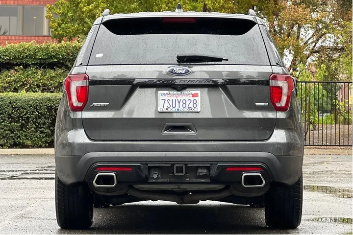 Ford Explorer 2016 AWD Sport image 4