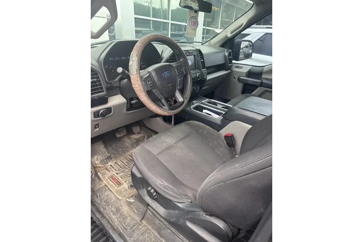 $18207 : Ford F-150 2017 4x4 XL 4dr S image 8