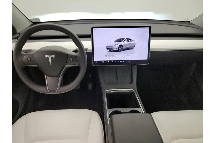 $39998 : Tesla Model Y 2023 AWD Long image 9