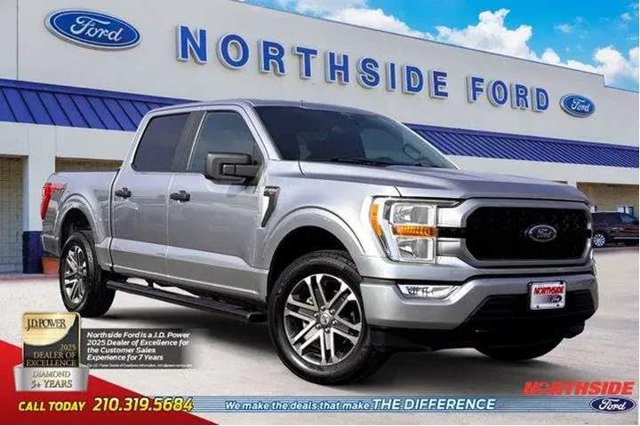 $27977 : Ford F-150 2021 4x4 XL 4dr S image 1
