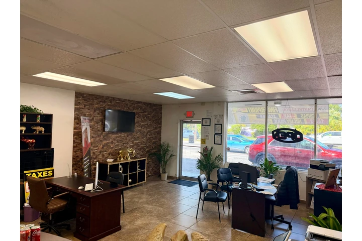 $250 : SE RENTA ESPACIO / ESCRITORIO image 6