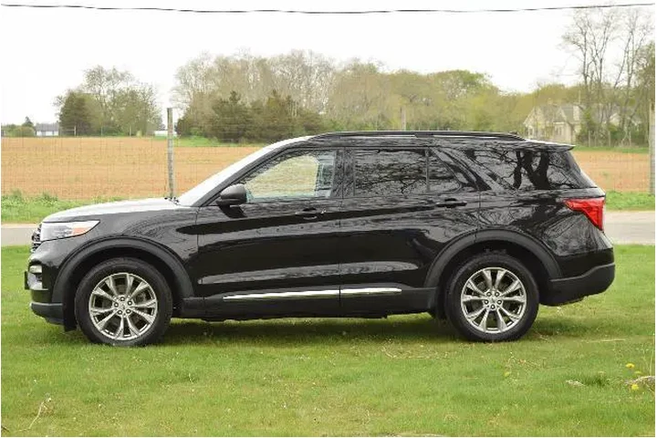 $31500 : Ford Explorer 2023 AWD XLT 4 image 4