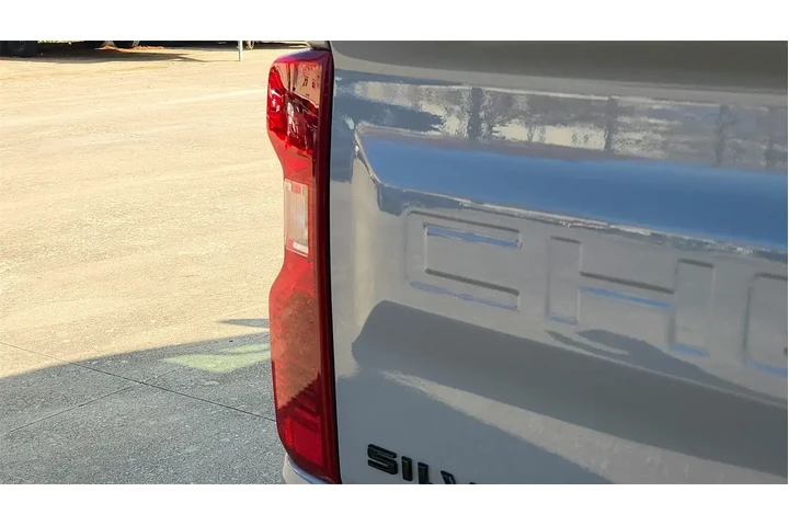 $35300 : Chevrolet Silverado 1500 202 image 10