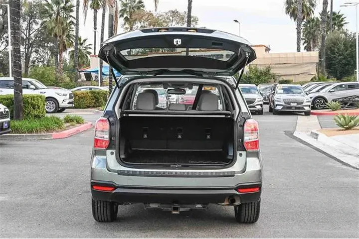 $13000 : Subaru Forester 2016 AWD 2.5 image 9