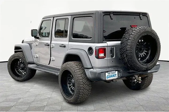 $21695 : Jeep Wrangler Unlimited 2019 image 4