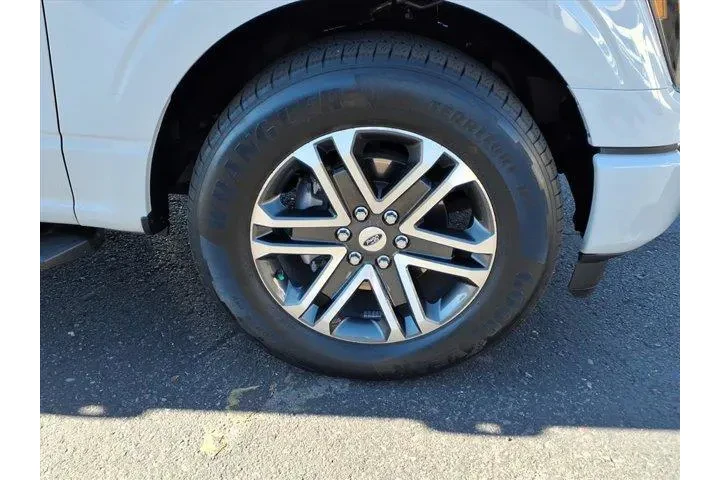 $35988 : Ford F-150 2023 4x2 XL 4dr S image 9