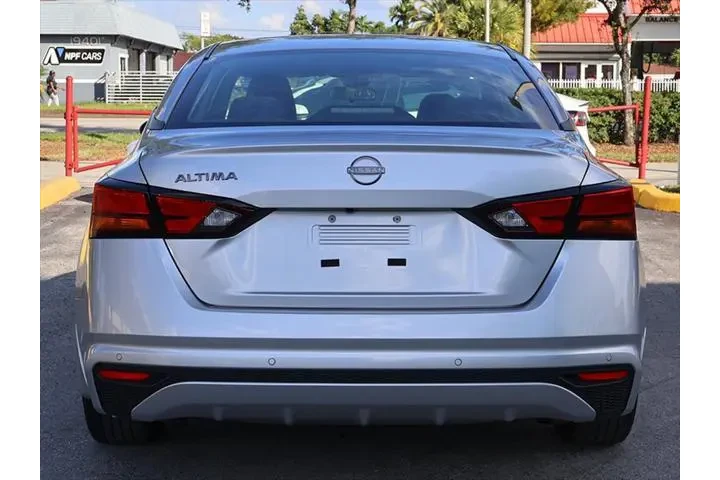 $15995 : Nissan Altima 2023 2.5 S 4dr image 9