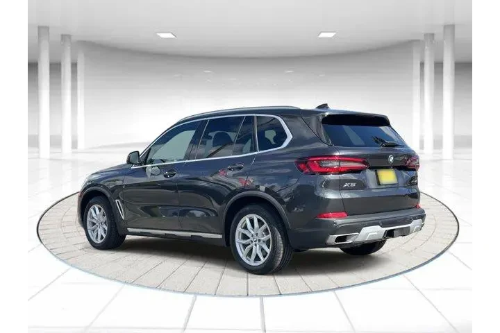 $34888 : BMW X5 2023 AWD xDrive40i 4d image 2