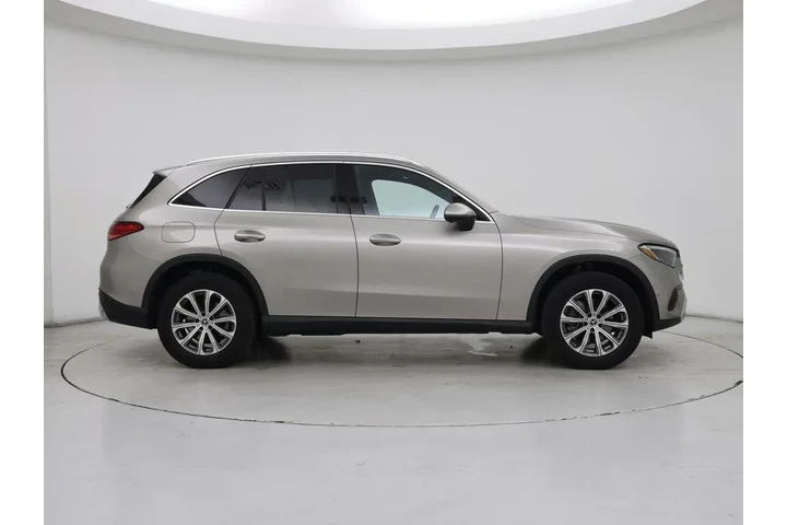 $38998 : Mercedes-Benz GLC 2024 AWD G image 7