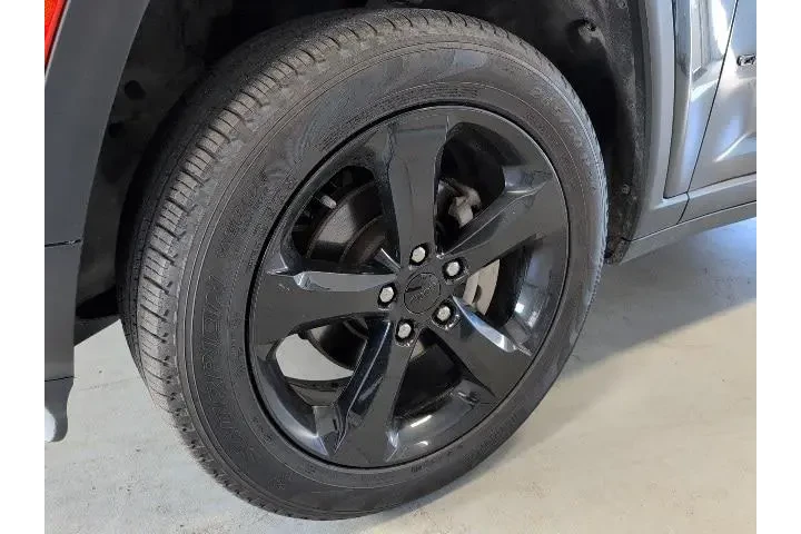 $30920 : Jeep Grand Cherokee 2023 4x4 image 9