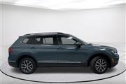 $19846 : Pre-Owned 2020 Tiguan 2.0T SE thumbnail