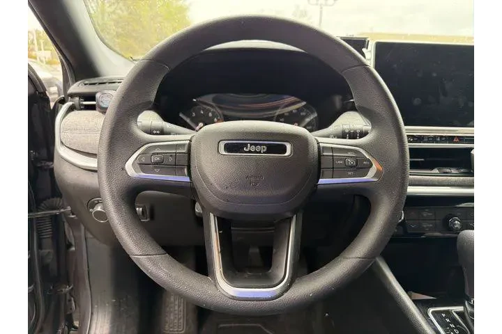 $22522 : Jeep Compass 2024 4x4 Sport image 10