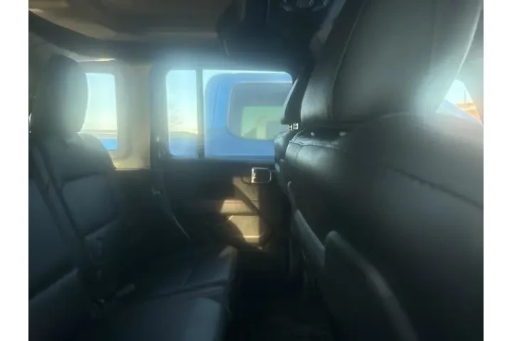 $33928 : Jeep Wrangler Unlimited 2021 image 6