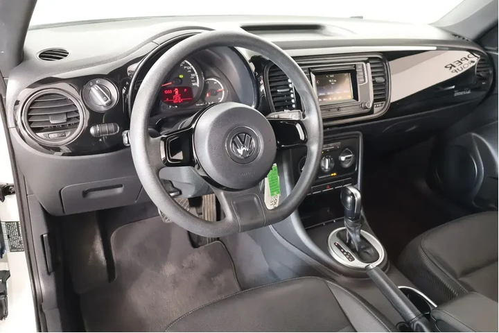 $12979 : Volkswagen Beetle 2016 1.8T image 2