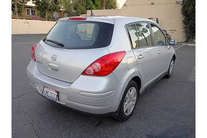 $3600 : 2010 VERSA S image 4
