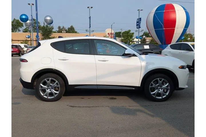 $21587 : Dodge Hornet 2024 AWD R/T 4d image 3