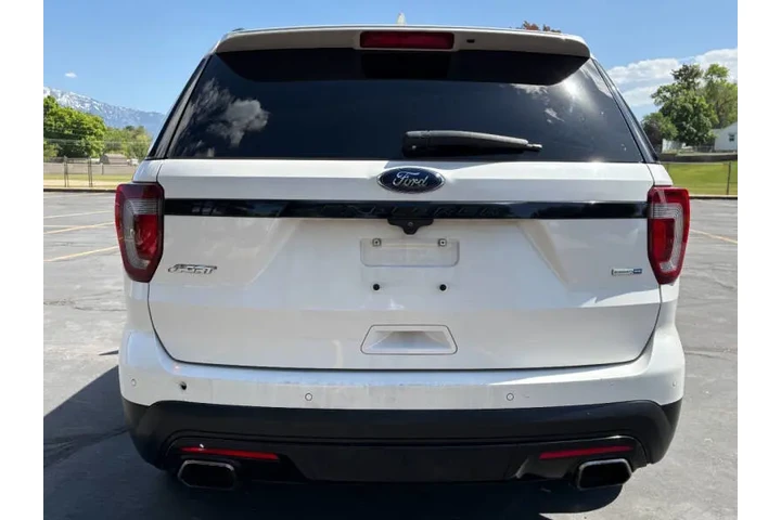 $9900 : 2016 Explorer Sport image 9